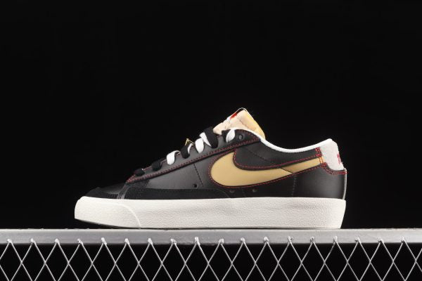 NIKE BLAZER
