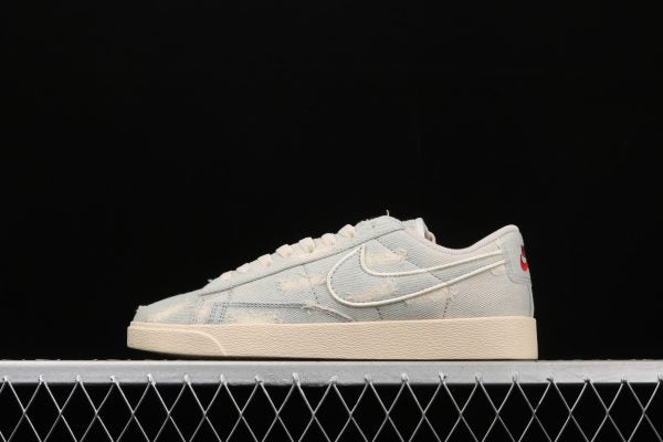 NIKE BLAZER