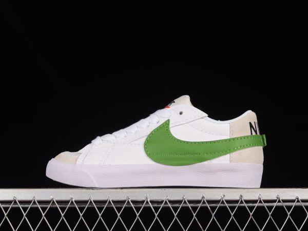 NIKE BLAZER