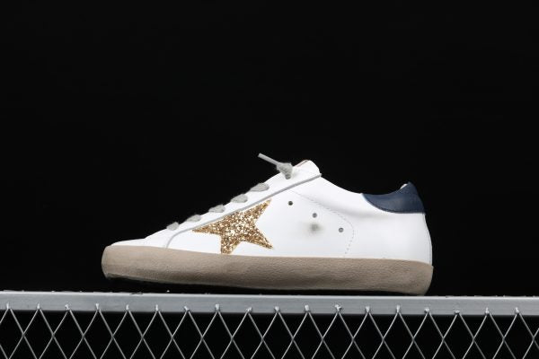 GOLDEN GOOSE