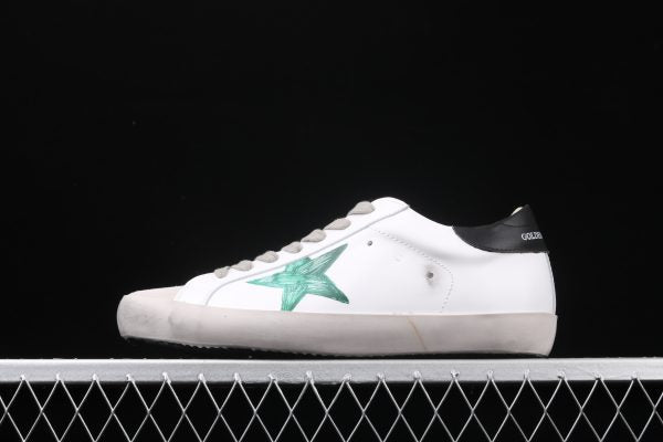 GOLDEN GOOSE